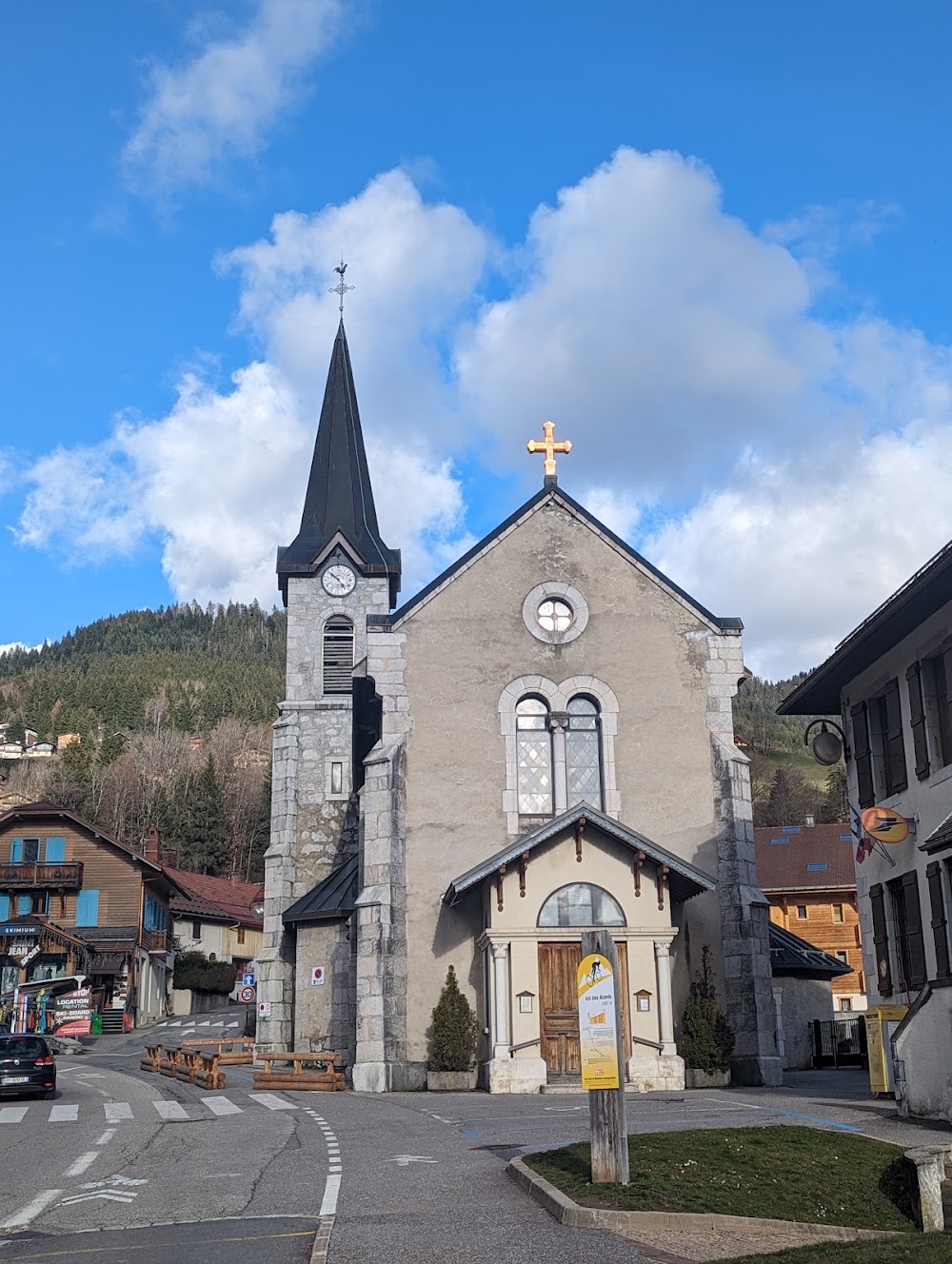 Hôtel Les Aravis, hôtel à Saint-Jean-de-Sixt