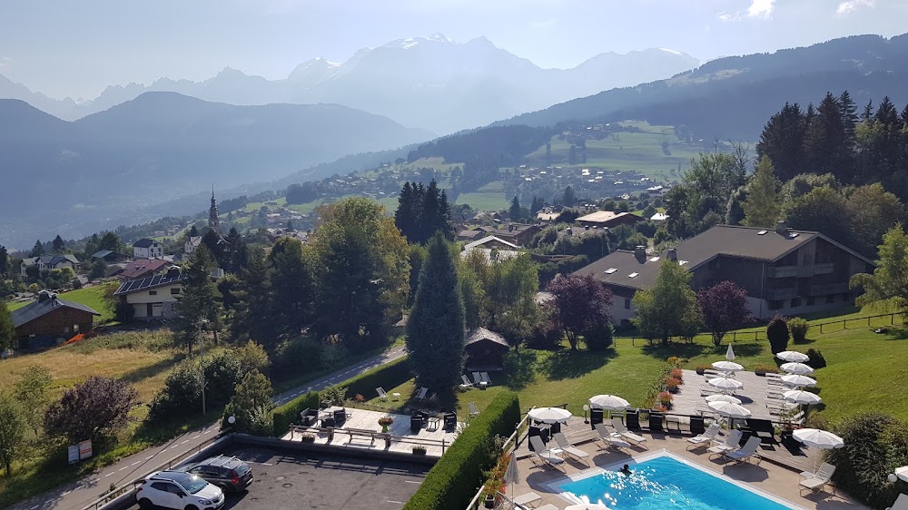 Aux Ducs de Savoie – Hôtel Restaurant, hôtel à Combloux