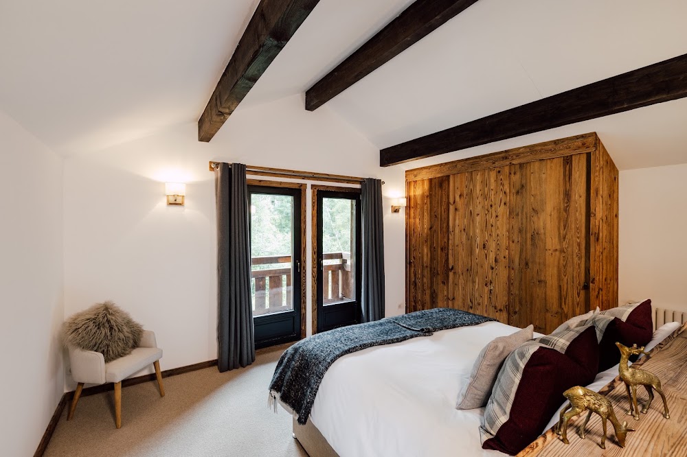 AliKats – Chalet Rivière, chalet à Montriond