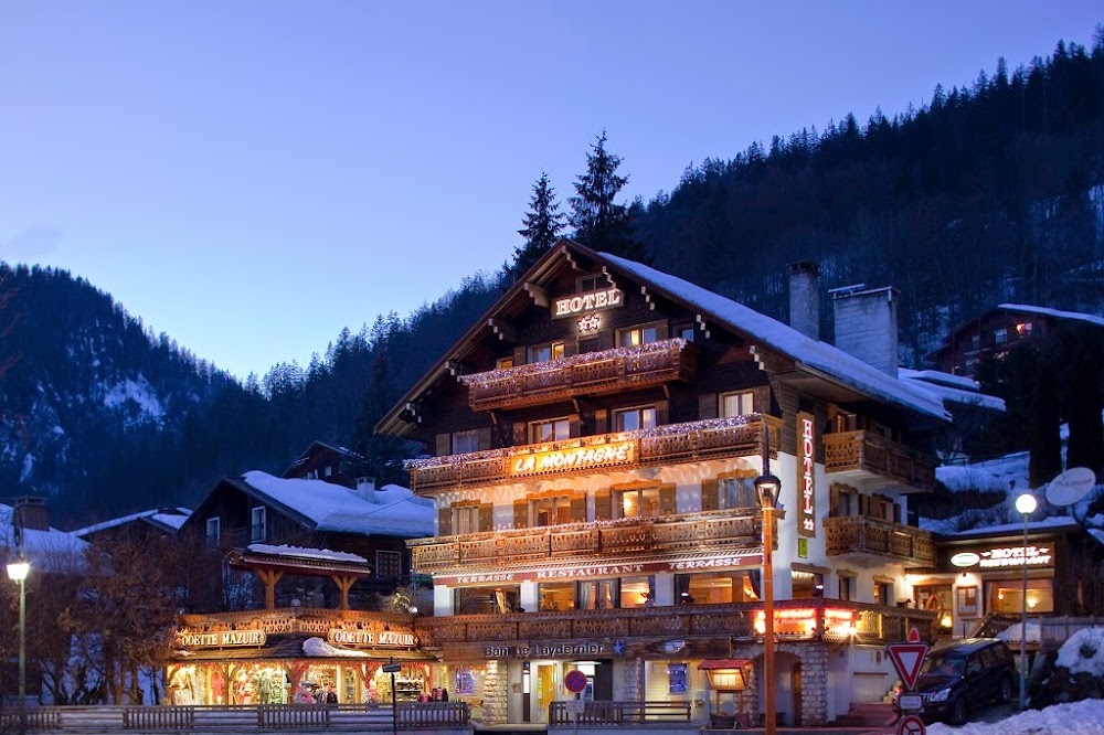 Hôtel la Montagne Restaurant Le Petit Montagnard, hôtel à La Clusaz
