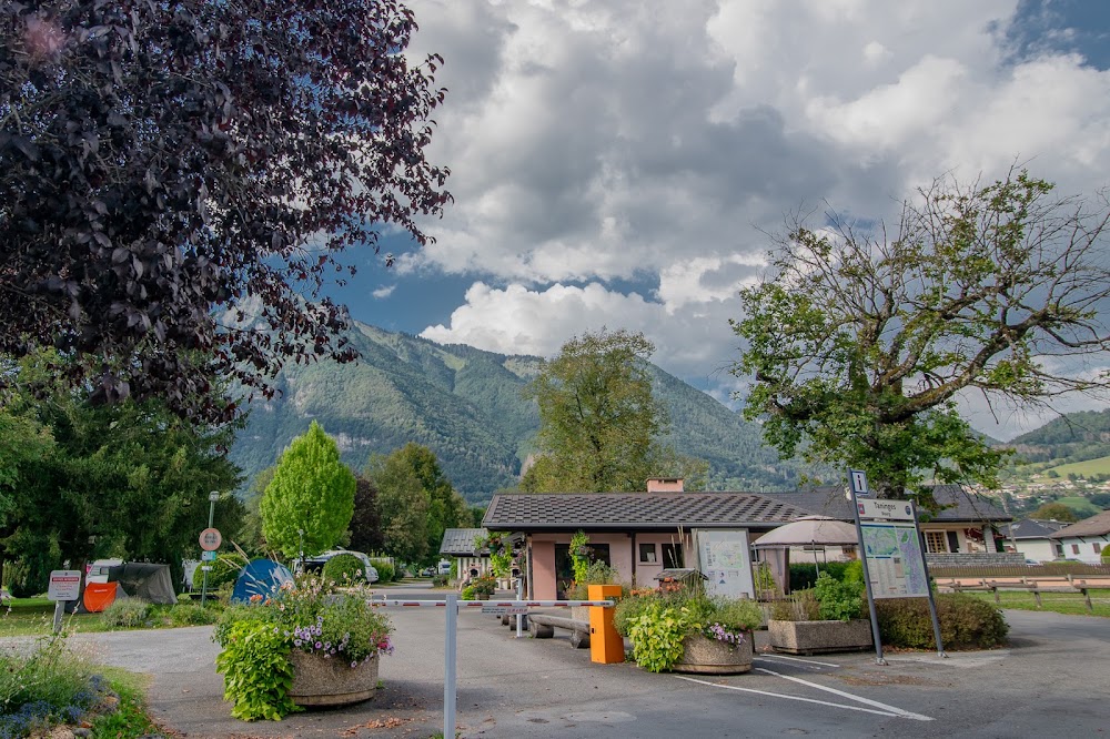 Camping les Thézières – Onlycamp, camping à Taninges