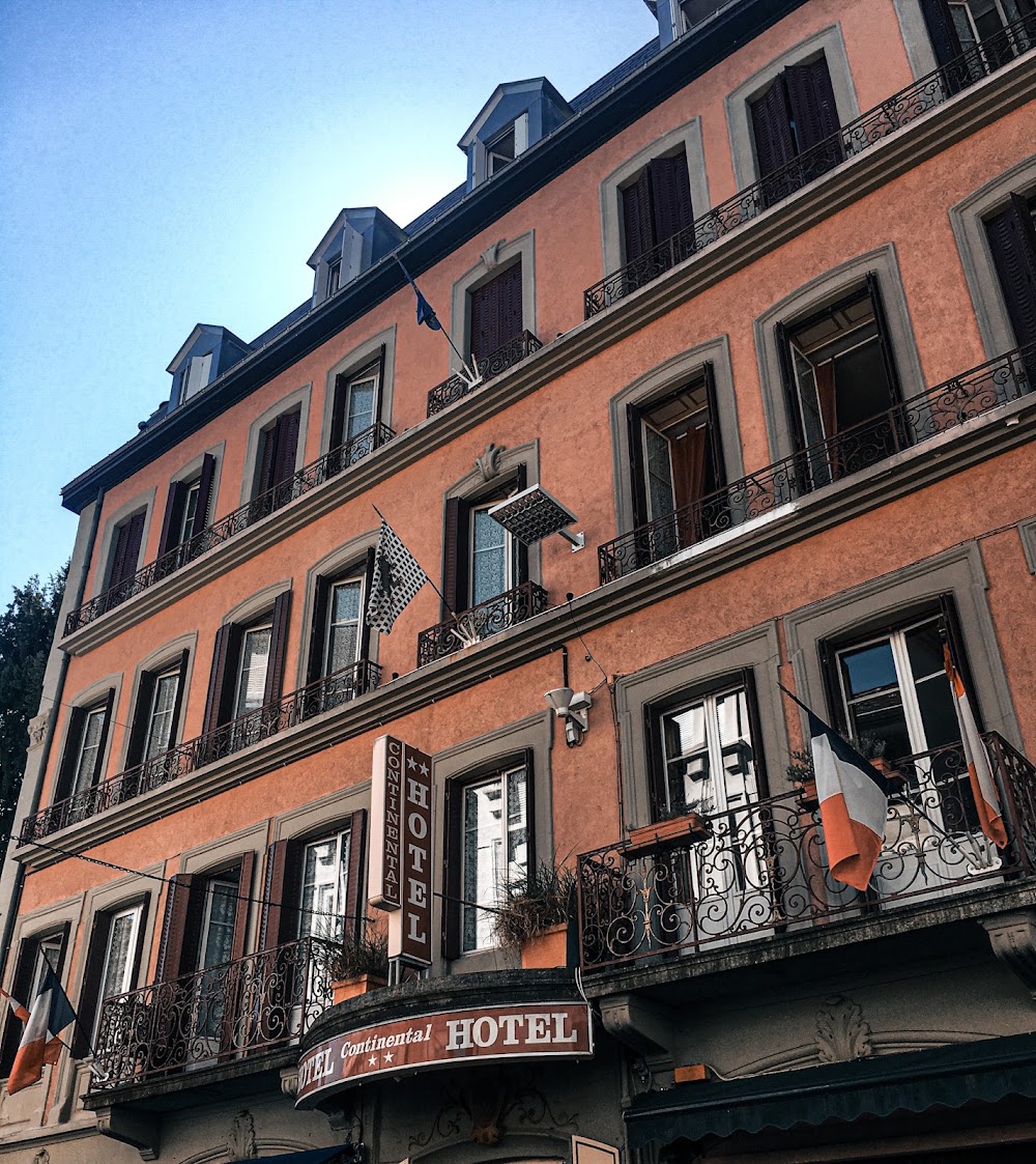 Hôtel Restaurant Continental, hôtel à Évian-les-Bains
