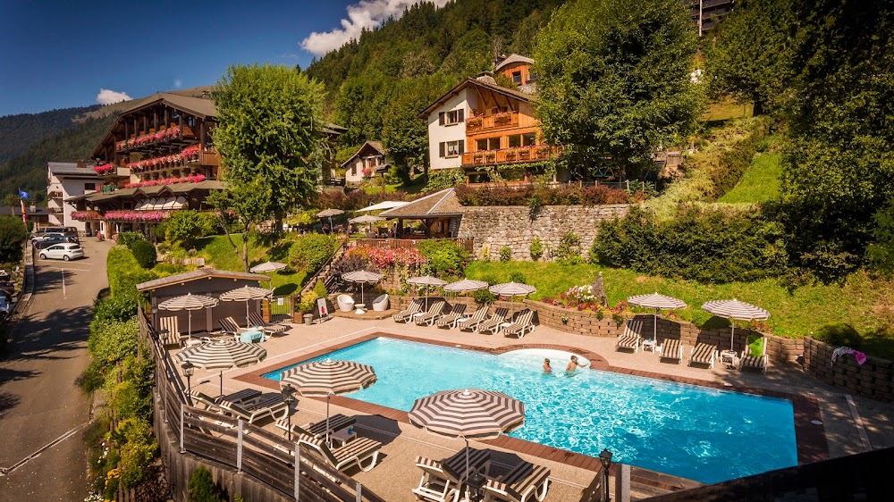 Hôtel & Spa Le Dahu – Hôtel de famille depuis 1955, hôtel à Morzine