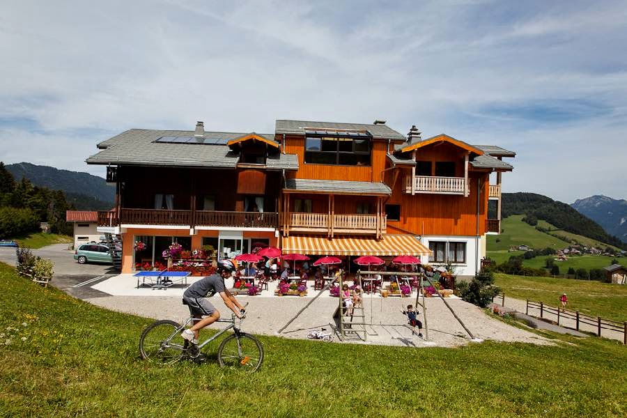 Hôtel les Skieurs, hôtel à Bellevaux