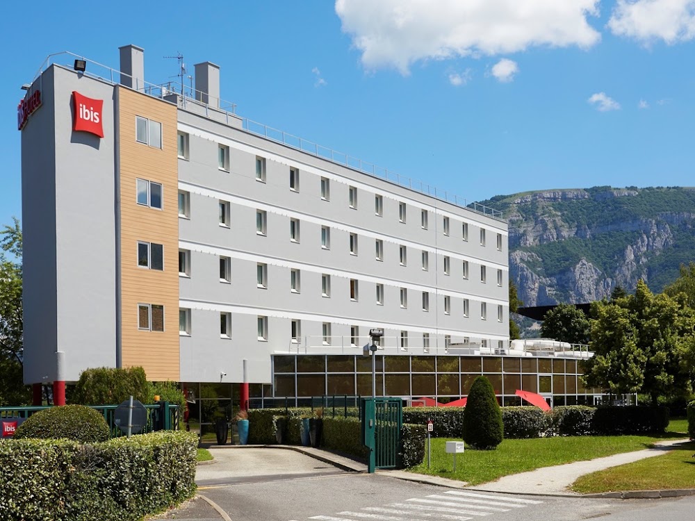 Hôtel ibis Archamps Porte de Genève, hôtel à Archamps