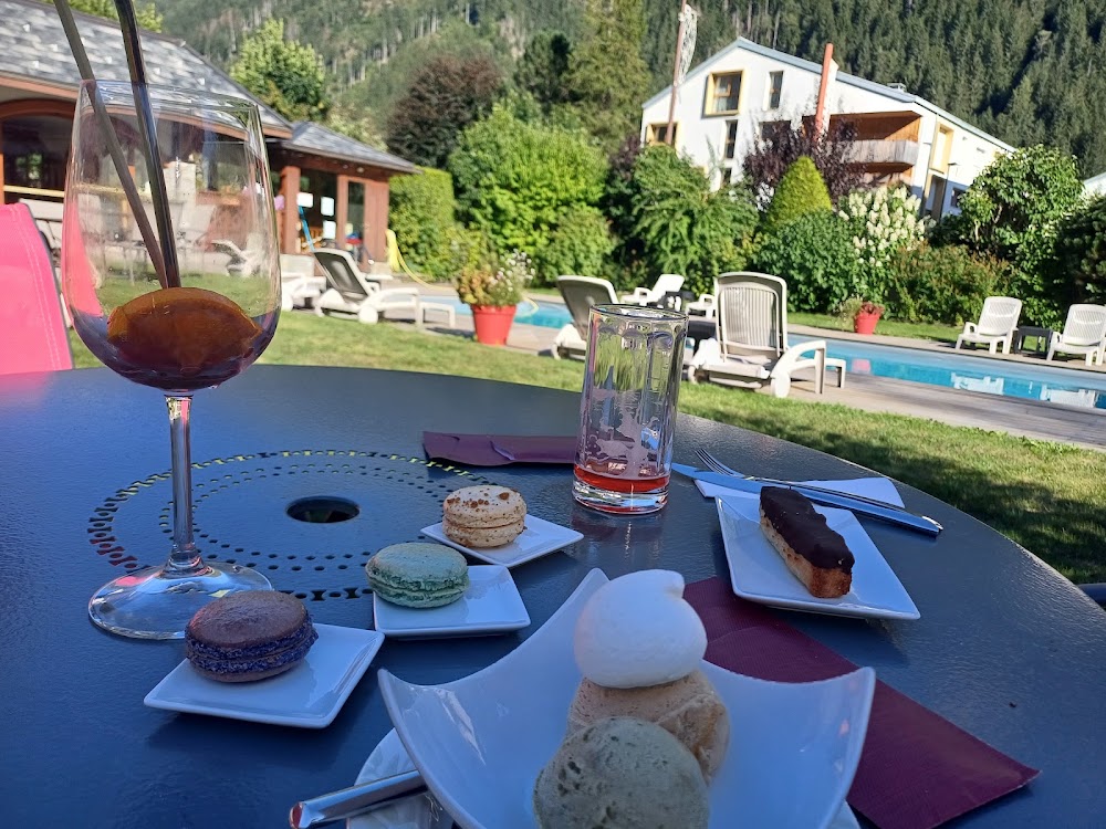 Hotel L&rsquo;Oustalet, hôtel à Chamonix-Mont-Blanc