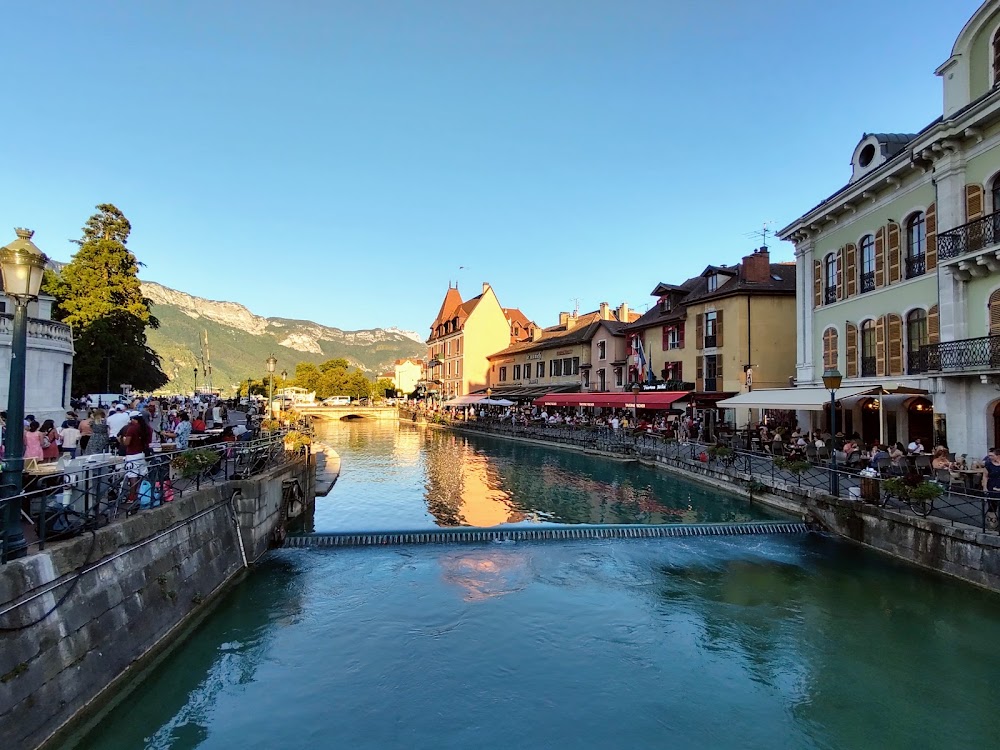 Hôtel de Savoie, hôtel à Annecy (74000)