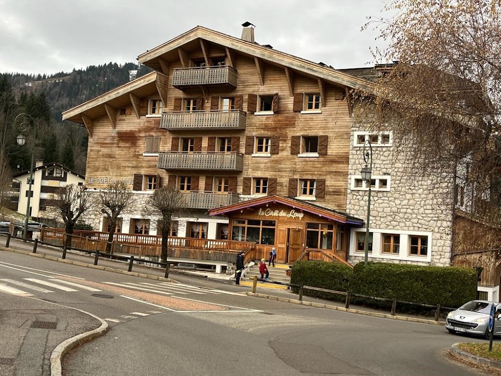 Hôtel Le Crêt Du Loup, hôtel à La Clusaz