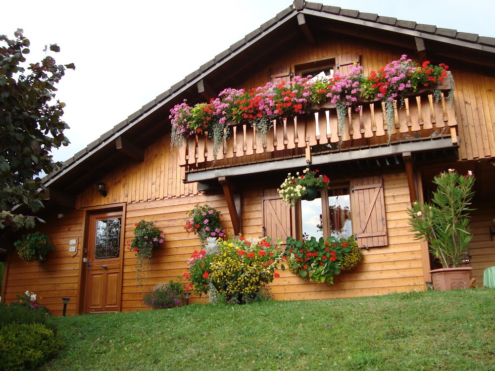 Au Chalet Fleuri, hôtel à Fillière (74370)