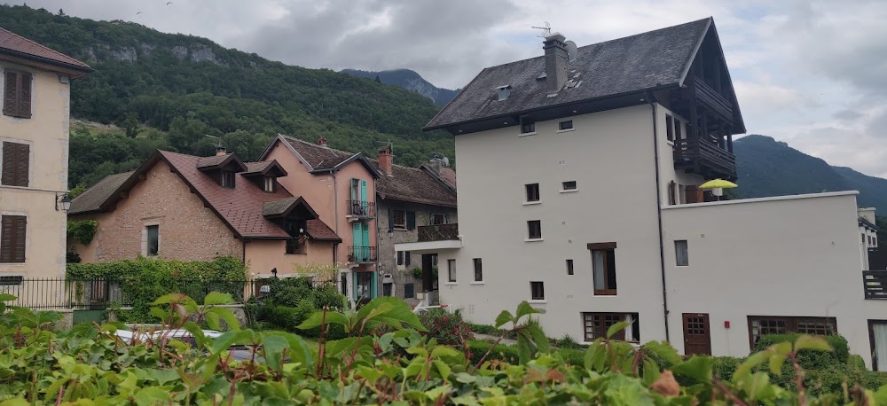 Logis Hôtel la Charpenterie, hôtel à Talloires-Montmin (74290)