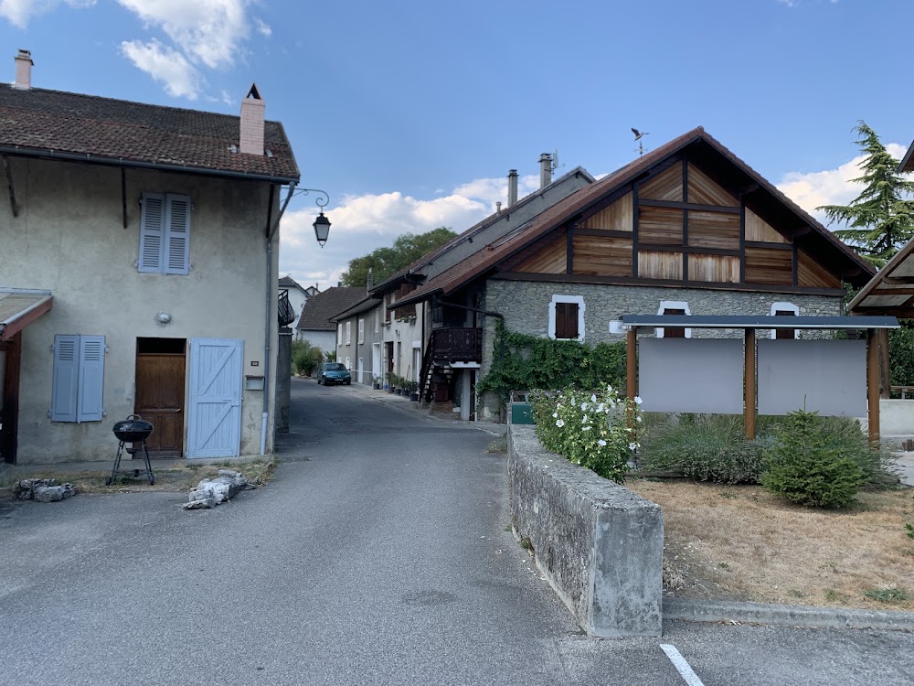 Chez Nous. B & B, chambre d'hôtes à Bassy
