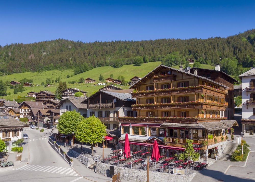 Hôtel, Spa, Restaurant La-Croix-Saint-Maurice, hôtel à Le Grand-Bornand