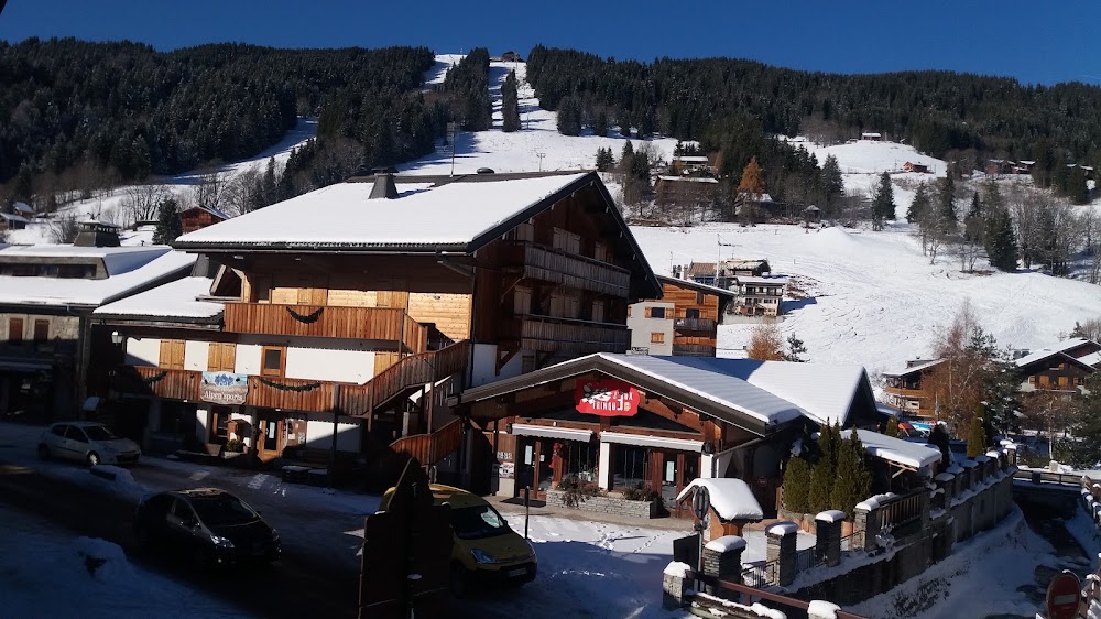 Loc&rsquo;hotel Alpen&rsquo;sports, hôtel à Les Gets