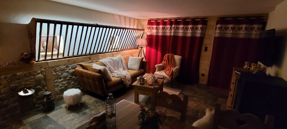 Gîte l&rsquo;Etable – Gite Rumilly près d&rsquo;Annecy, hôtel à Sales