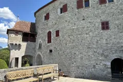 chateau-menthon-saint-bernard-10