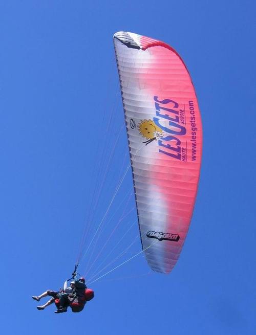 parapente-les-gets.jpg