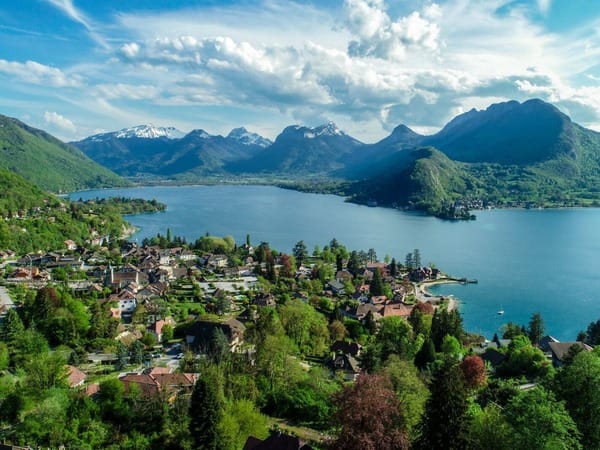 Vue sur le Lac d'Annecy