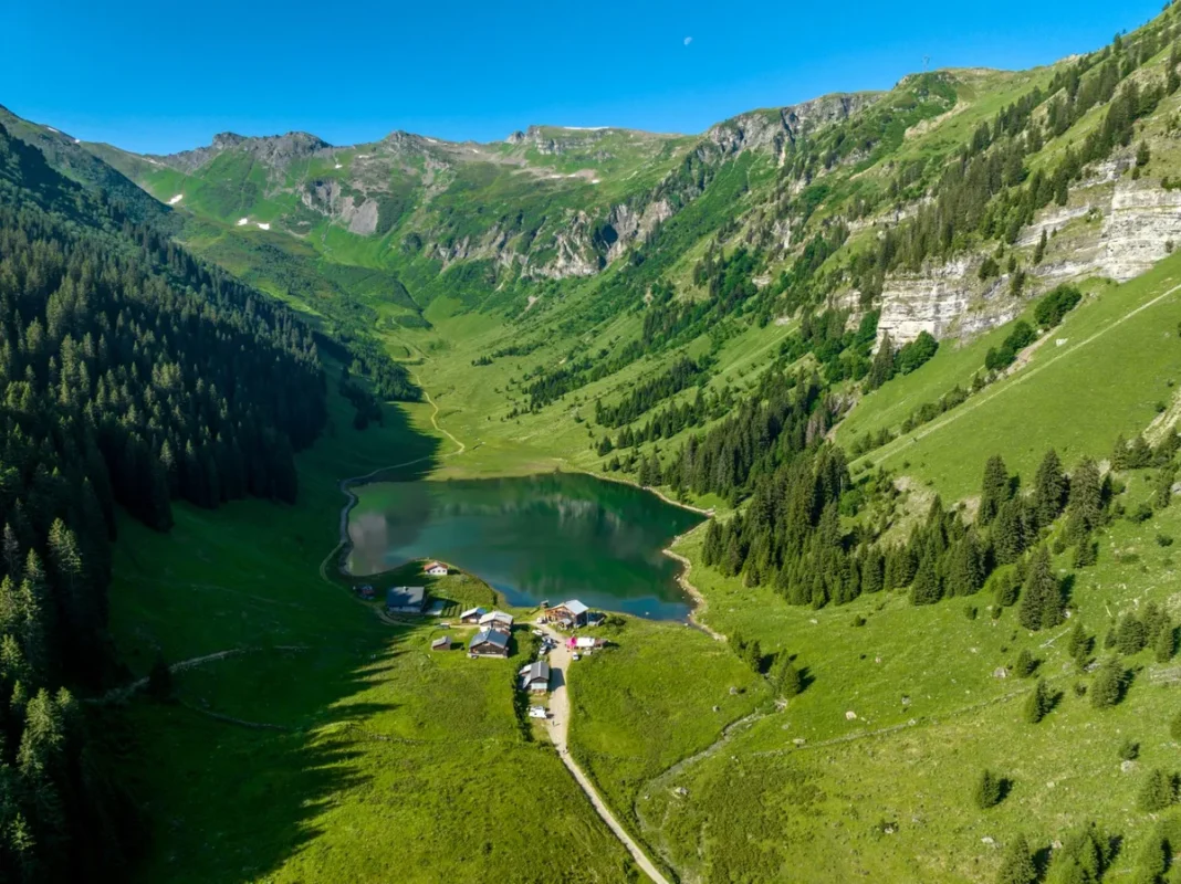 Le Lac de Gers et son refuge
