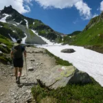 randonneur au nord du col du Bonhomme sur le TMB - GR5
