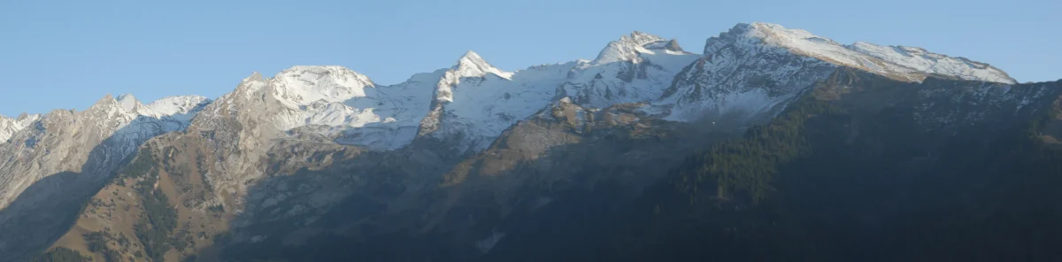Vue panoramique de la chaine des Aravis