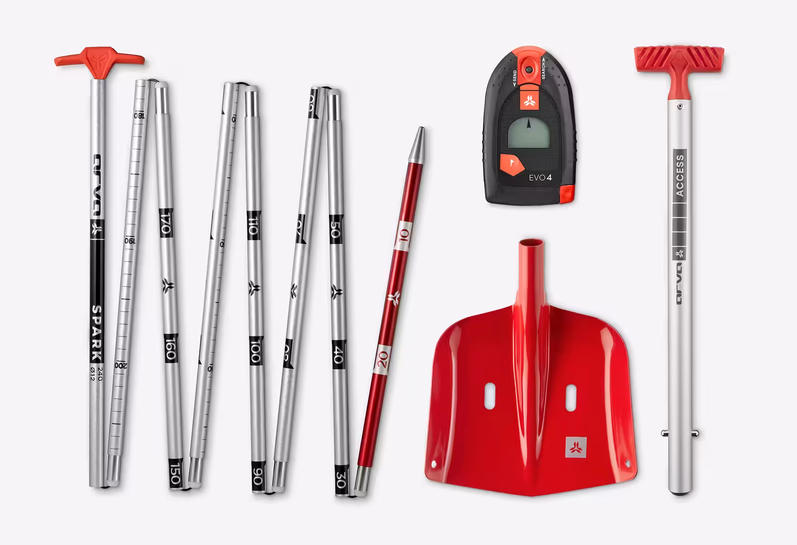 Kit matériel de sécurité ski de randonnée : sonde, pelle, DVA (arva)